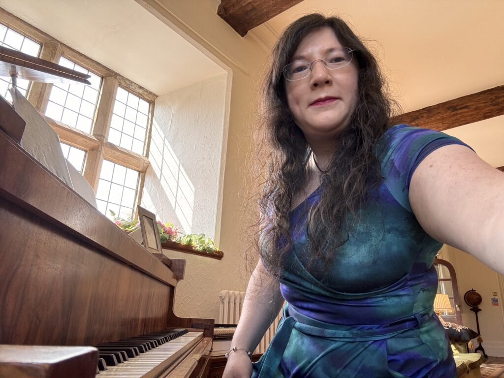 Reflecting on 2025: Public Speaking, Pianos and Niching- Grabbing the Opportunities with both hands! 5 IMG 2064